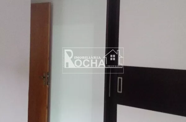 2 quartos, 1-suíte, sala, cozinha, banheiro, garagem carro e moto. - Foto 7