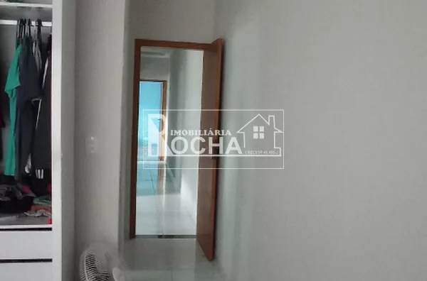SOBRADO: 3 QUARTOS, (1-SUÍTE) SALA, LABABO, COZINHA, BANHEIROS, GARAGEM, ÁREA DE SERVIÇO, QUINTAL. - Foto 23