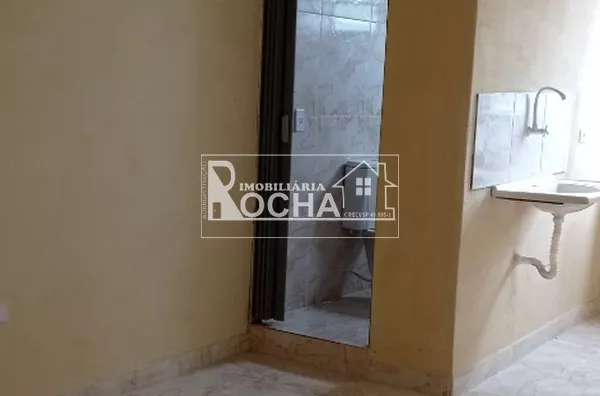 KITINET, 03 com 27M², BANHEIRO,  COZINHA,