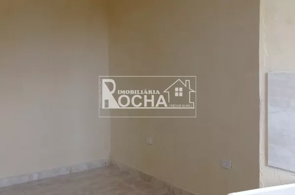 KITINET, 03 com 27M², BANHEIRO,  COZINHA,