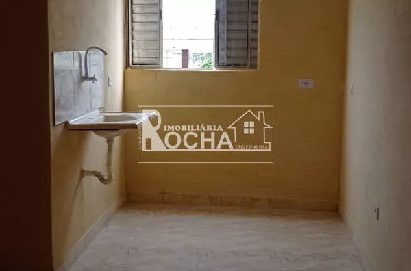 KITINET, 03 com 27M², BANHEIRO,  COZINHA,