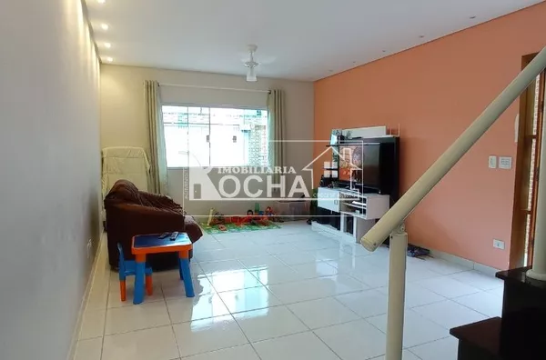 SOBRADO: 3 QUARTOS, (1-SUÍTE) SALA, LABABO, COZINHA, BANHEIROS, GARAGEM, ÁREA DE SERVIÇO, QUINTAL.