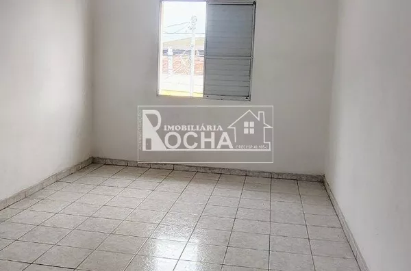 2quartos, sala, cozinha, banheiro, sem gargem
