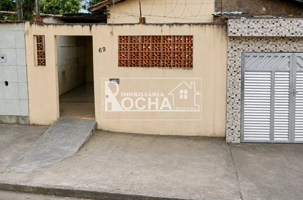 Casa 1quarto, sala, cozinha, banheiro, garagem área de serviço