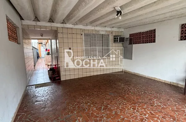 Casa geminada a para venda, 2 quartos, sala cozinha.  