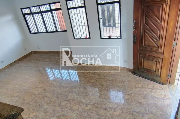 3 Quarto,  1.suíte, Sala, cozinha, 3 banheiros, garagem ampla. - Foto 8