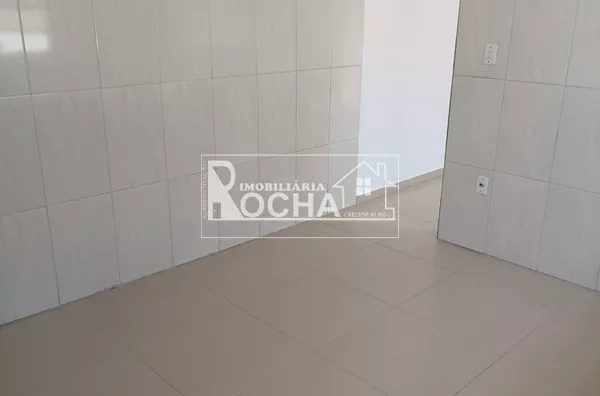 Casa 3 dormitórios, 2 banheiros, Jockei Clube, São Vicente