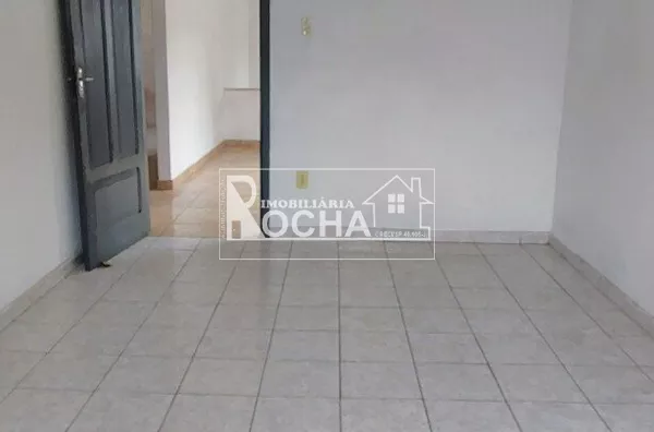 2quartos, sala, cozinha, banheiro, sem gargem