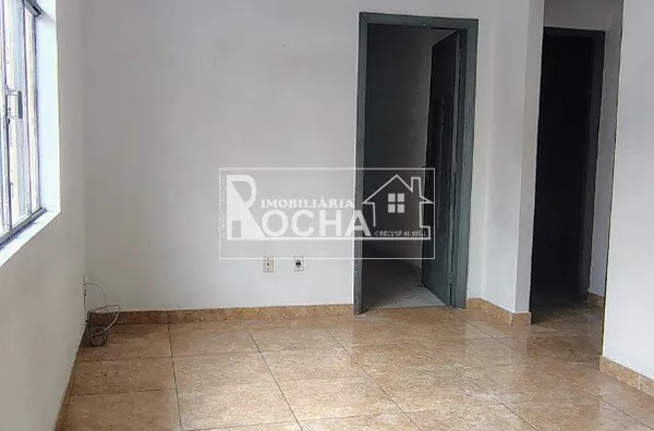 2quartos, sala, cozinha, banheiro, sem gargem