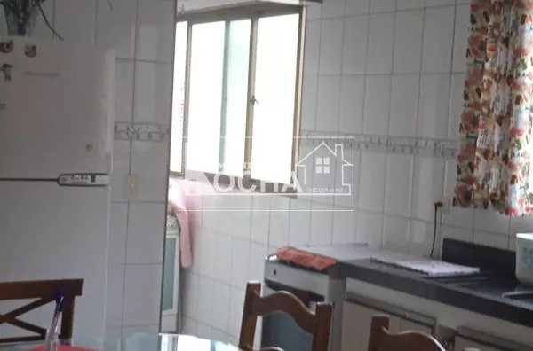 2 quartos, 1-suíte, sala, cozinha, banheiro, garagem carro e moto. - Foto 25