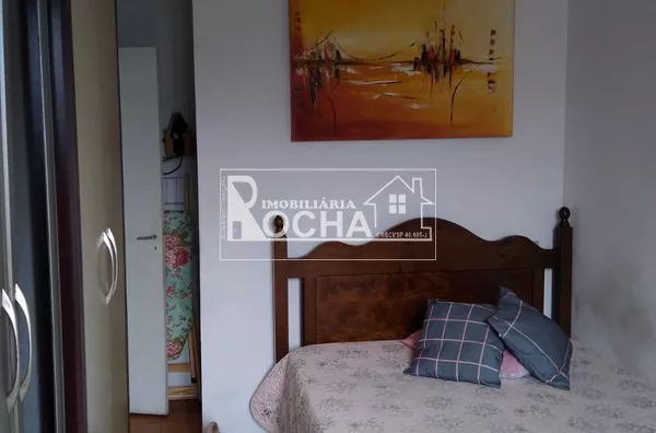 APARTAMENTO, 2 QUARTOS, SALA, COZINHA, BANHEIRO, GARAGEM, ÁREA DE SERVIÇO.