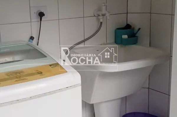 2 quartos, 1-suíte, sala, cozinha, banheiro, garagem carro e moto. - Foto 22