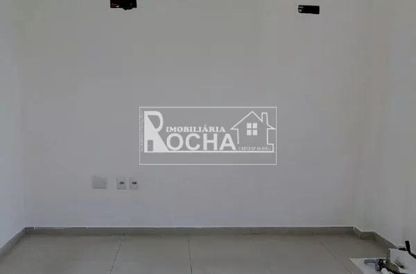 Quarto , Sala, Cozinha,, Banheiro, área de serviço e Vaga de Garagem