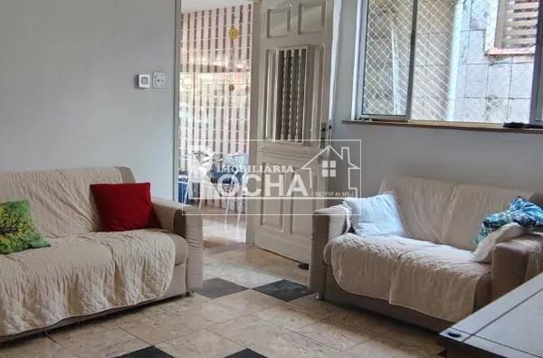 3 Quartos, Sala, Cozinha, Banheiro, Gargem, área de serviço, + edicula 