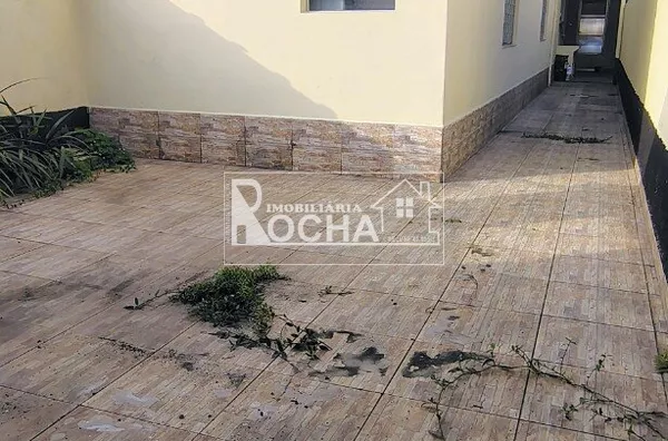 3.quartos, suíte, sala, cozinha, banheiro, garagem; edícula: quarto, sala, cozinha, banheiro, quintal, area de serviços individuais - Foto 16