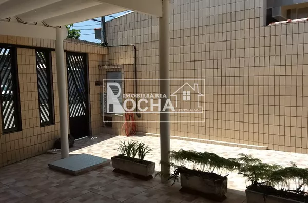 Casa geminada 2 quartos, com edicualas, Parque são vicente são vicente.