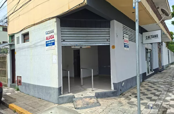 Salão Comercial no Centro de Suzano com 20 m², banheiro, deposito, com acessibilidade para cadeirante  todo no Porcelanato de esquina, na Rua Rui Barbosa, Segue mais informações na descrição abaixo: