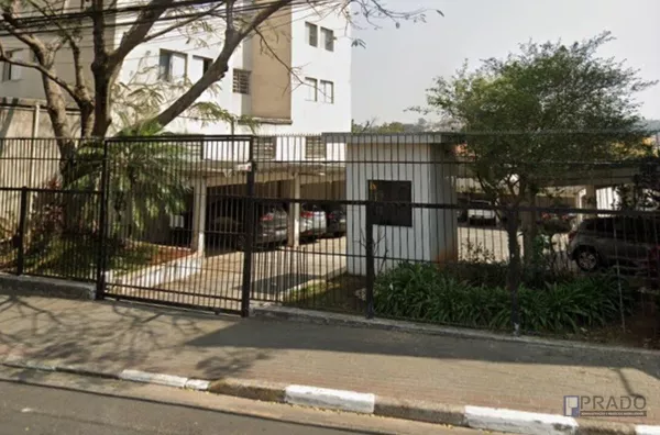 Apto a venda no Edifício Bonini Centro de Poá: 90 M2, 3 quartos 2 banheiros, sala, cozinha, área de serviço, garagem demarcada para 1 carro, o apartamento fica localizado no 12º andar.