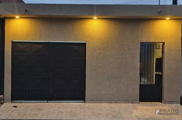 Casa à Venda no Parque Residencial Casa Branca em Suzano - SP, Com Edícula Nova nos fundos de Um Quarto, Cozinha e Banheiro, segue mais informações na descrição abaixo: - Foto 1