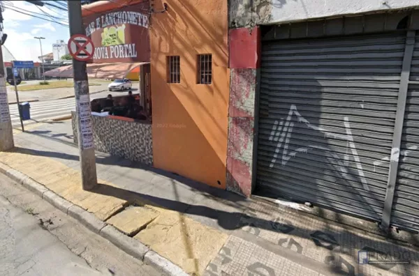 SALÃO EM FRENTE ESTAÇÃO CPTM DE SUZANO, 7X32 VÃO LIVRE 224m², 1 BANHEIRO.