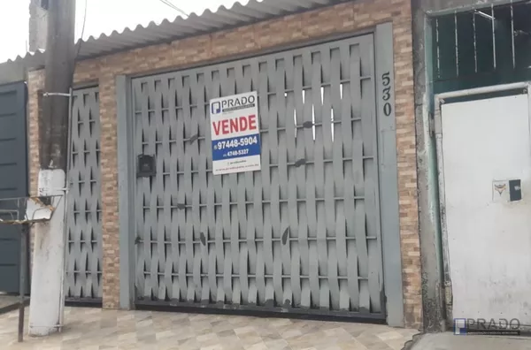  3dorms grandes, sala, cozinha, banheiro, terreno 5x30, 2 vagas portão automático e coberta, casa de telha, mas tem estrutura para construir em cima.