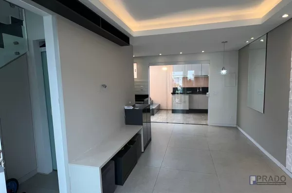 Sobrado para Venda condomínio Mirante ll,60 m2, Sala, Cozinha, 2 quartos, 1 banheiro, 1 lavabo, 2 vagas de garagem  Área gourmet com cobertura retrátil, churrasqueira, jacuzzi.