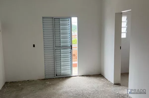 Sobrado para venda Novo, 3 quartos sendo uma suíte,  97,35m² ,  Terreno 7x25 , esquina -Jardim Casa Branca em Suzano, mais detalhes na descrição abaixo: