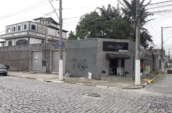 Locação de Salão Comercial na Vila Nova Urupês com 27m2, (NOVO) em fase final de acabamento 