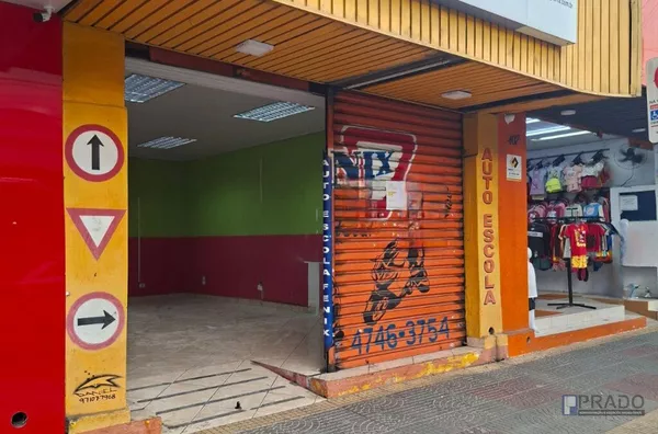 LOJA NA REGIÃO CENTRAL, 03 Banheiros e proximo aos prinpipais comercios