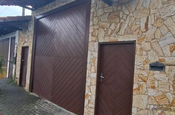 SOBRADO COMPLETO EM POÁ COM PISCINA, ESPAÇO GOURMET E 4 VAGAS | CONFORTO E LAZER EM UM SÓ LUGAR 