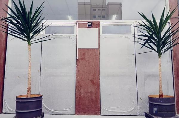 Prédio comercial com 110m² para locação no Centro de Suzano