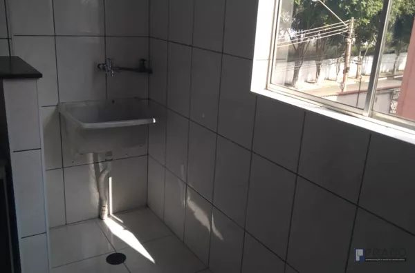 APARTAMENTO PARA VENDA NA VILA FIGUEIRA EM SUZANO PRÓXIMO A SANTA CASA COM 2 DORMITÓRIOS, SALA, COZINHA , 1 WC, ÁREA DE SERVIÇO, 1 VAGA DE GARAGEM