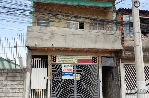 Venda de Casa no Miguel Badra em Suzano - SP, Terreno 5x25, 170m² de construção e terreno no fundo 8x5 vago, 5 dorms, segue mais informações detalhada na descrição abaixo.