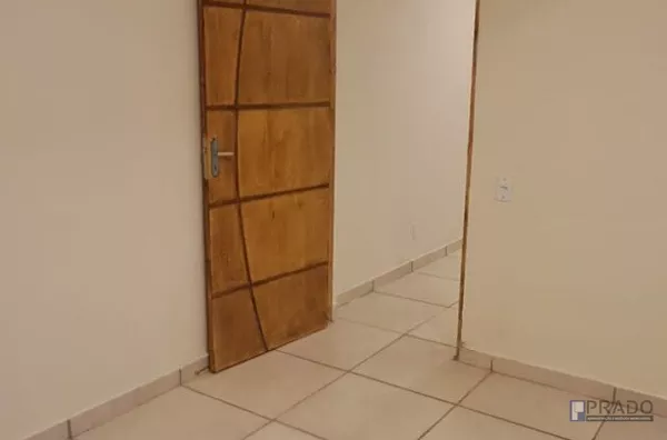 Casa à Venda no Parque Residencial Casa Branca em Suzano - SP, Com Edícula Nova nos fundos de Um Quarto, Cozinha e Banheiro, segue mais informações na descrição abaixo: - Foto 8