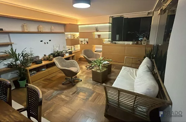 area de sacada com persianas 