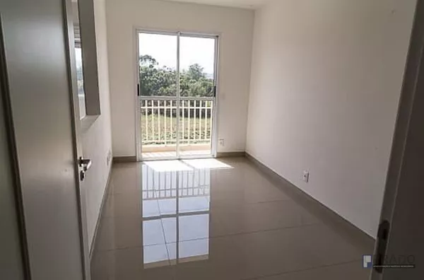 Lindo Apartamento Condomínio Máximo Mogi das Cruzes - SP,  Visão da sacada para Centenário, 2dorms, sala, cozinha, banheiro, 1 vaga, elevador, salão de Festa, churrasqueira, Piscinas.