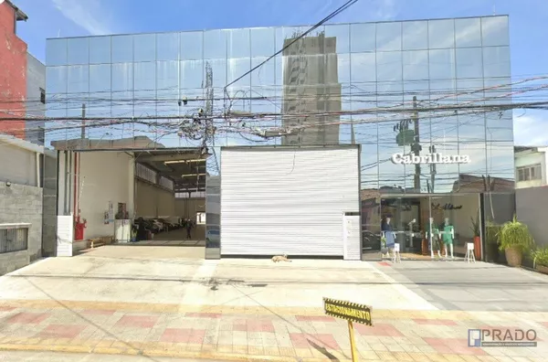 GALPÃO NOVO NO CORAÇÃO DE SUZANO 1.800 METROS, PÉ DIREITO DE 8 METROS, COM 5 BANHEIROS MASCULINO E 5 BANHEIROS FEMININO, ESCRITÓRIO, ESTACIONAMENTO COM 40 VAGAS DE CARRO ENTRADA PELA R:MIRAMBAVA E OUTRA ENTRADA NA MONSENHOR NUNO,  GALPÃO FICA NO MIOLO DE 