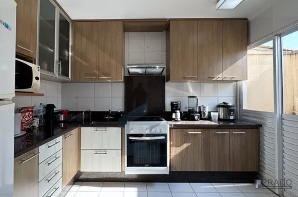 SOBRADO COM 100M² E 3 DOMITÓRIOS EM CONDOMÍNIO FECHADO AO LADO SHOPPING SUZANO DISPONÍVEL PARA VENDA 