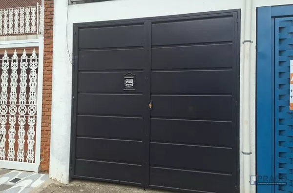 CASA TÉRREA (não individual) A 5 MINUTOS DA ESTAÇÃO DE SUZANO E CENTRO, COM 1 DORMITÓRIO, SALA, COZINHA, 1 WC, ÁREA DE SERVIÇO.