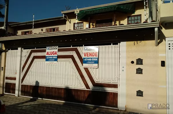 SOBRADO PARA VENDA - LINDO SOBRADO AO LADO DO SHOPPING DE SUZANO - NO JARDIM DOS YPES - ALTO PADRÃO - 03 DORMITÓRIOS SENDO 01 SUÍTE COMO CLOSET E HIDROMASSAGEM - QUINTAL COM PISCINA, EDÍCULA COM ÁREA GOURMET COM CHURRASQUEIRA, BANHEIRO E ÁREA SU