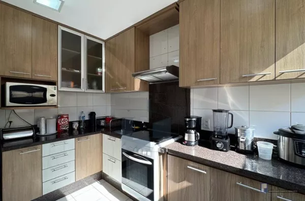 SOBRADO COM 100M² E 3 DOMITÓRIOS EM CONDOMÍNIO FECHADO AO LADO SHOPPING SUZANO DISPONÍVEL PARA VENDA 