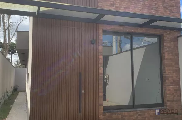 Casa Nova Terrea Acabamentos de Primeira com vários diferenciais, Fachada Moderna com revestimento e acabamento Ripado, 3dorms sendo uma suíte, Cozinha e Sala pé direito alto, 2vagas Portão Automático, mais informações na descrição abaixo: