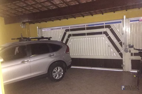 SOBRADO PARA VENDA - LINDO SOBRADO AO LADO DO SHOPPING DE SUZANO - NO JARDIM DOS YPES - ALTO PADRÃO - 03 DORMITÓRIOS SENDO 01 SUÍTE COMO CLOSET E HIDROMASSAGEM - QUINTAL COM PISCINA, EDÍCULA COM ÁREA GOURMET COM CHURRASQUEIRA, BANHEIRO E ÁREA SU