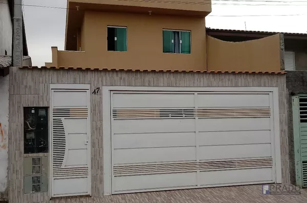 SOBRADO NO JARDIM QUARESMEIRA  TIPO VILAGIO COM 2 DORMITÓRIOS, SALA, COZINHA, 2 WCS, ÁREA DE SERVIÇO, 1 VAGA DE GARAGEM E SACADA