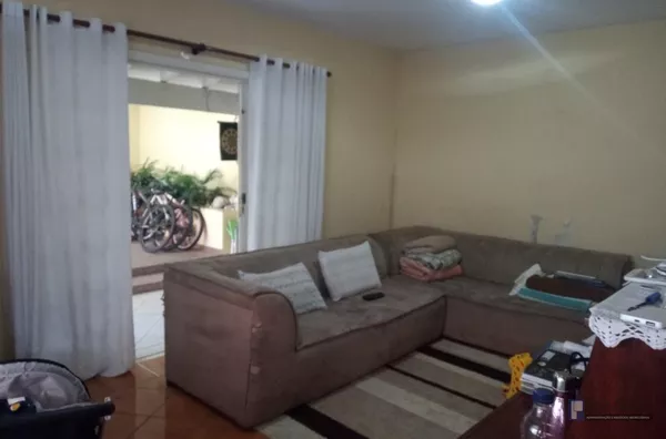 - CASA DE CONDOMINIO NA VILA URUPES EM SUZANO COM 2 DORMITÓRIOS