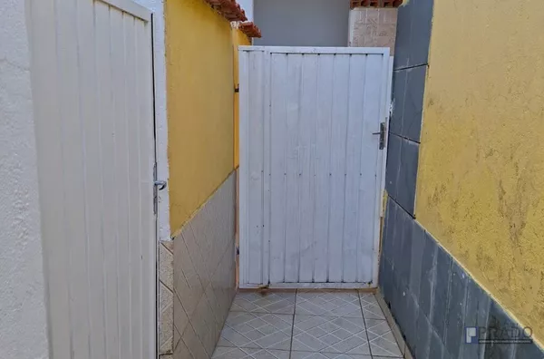Casa Têrrea para alugar no JARDIM NOVO COLORADO Suzano(Não independente)2dorms, sala. cozinha, Lavanderia, 2 Wcs e 1 vaga.  