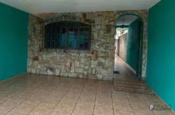 Sobrado à Venda no Parque Suzano, em frente ao Shopping Suzano - SP de 3 dorms sendo uma suíte com Varanda, segue mais informações abaixo na descrição: