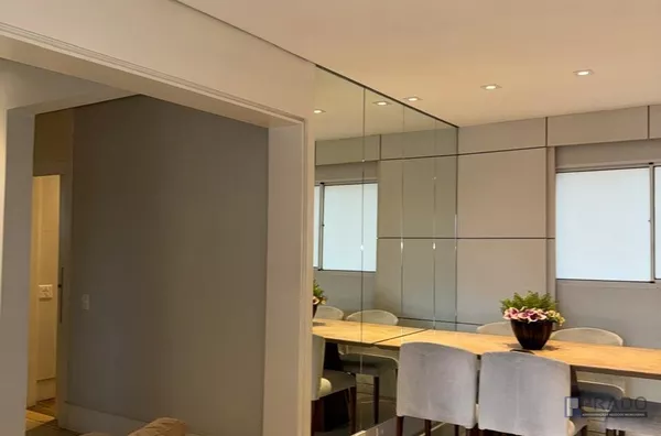Apartamento Amplo com 93m² e 3 Dormitórios Mobilhado  na Vila Adelina – Localização Estratégica em Suzano