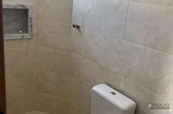 Locação de Apartamento de 2 dorms (1 suíte), sala 2 ambientes(ampla), cozinha, banheiro, lavanderia, 1 vaga portão automático, salão de festa, mais informações na descrição abaixo: