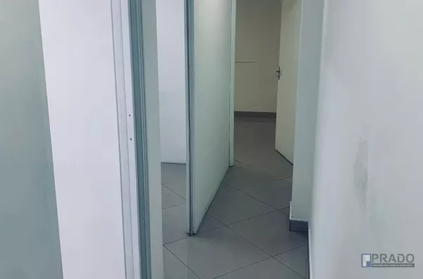 SOBRADO COMERCIAL PARA VENDA – LOCALIZAÇÃO ESTRATÉGICA EM SUZANO-SP, DE ESQUINA COM 6 SALAS ACABAMENTO DE PRIMEIRA,SEGUE MAIS INFORMAÇÕES NA DESCRIÇÃO ABAIXO: - Foto 6